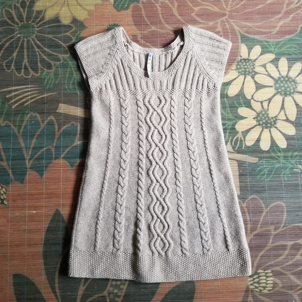 Kokun Cashmere Blend Cap Sleeve Cabled Sweater - Picture 4 of 7